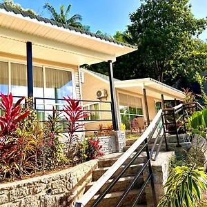  Guest house Takamakasky Seychelles