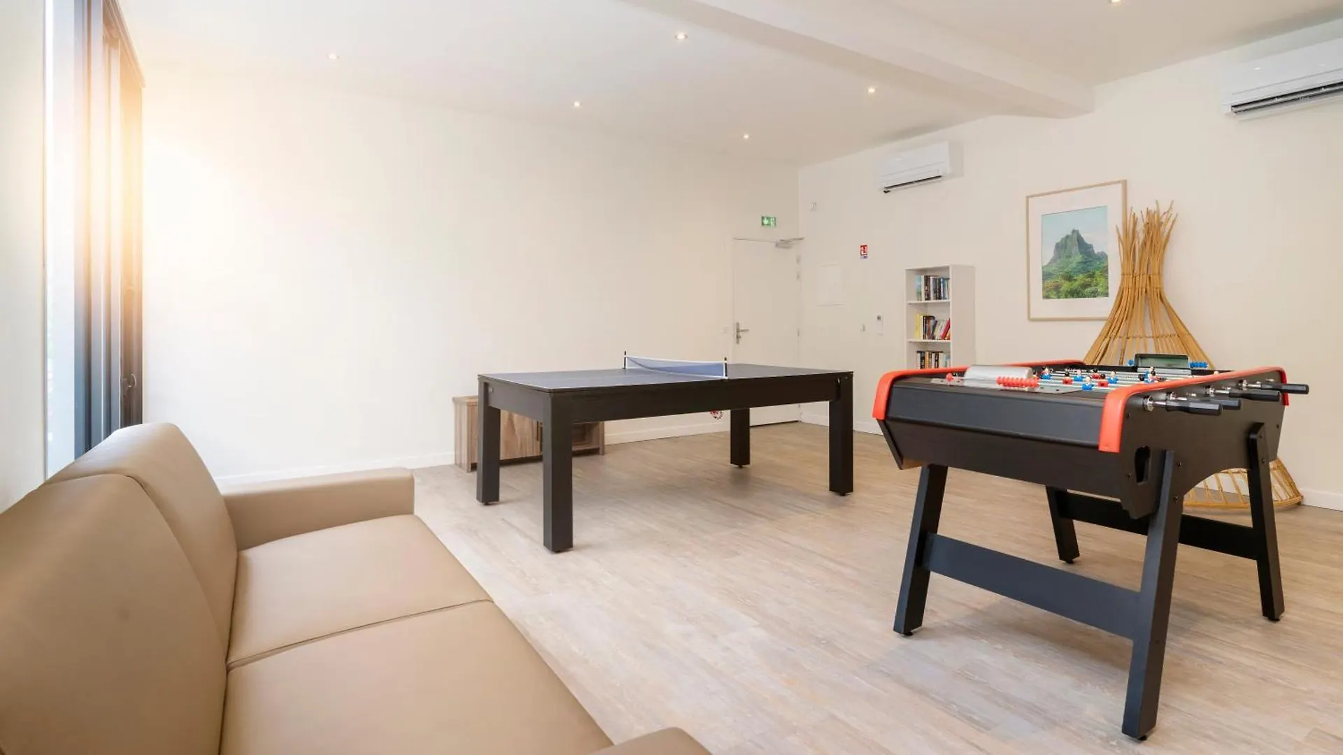 Cook'S Bay Hotel & Suites Paopao Γαλλική Πολυνησία